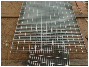 鍍鋅格柵板講述鋼格柵板可以用于養(yǎng)殖動物和植物以及水產(chǎn)品 鍍鋅格柵板講述鋼格柵板可以用于養(yǎng)殖動物和植物以及水產(chǎn)品