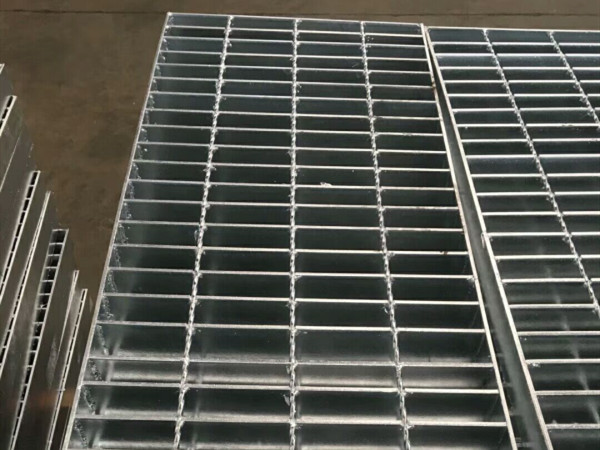 鍍鋅鋼格板/渠道的運(yùn)用辦法有哪些 鍍鋅鋼格板/渠道的運(yùn)用辦法有哪些